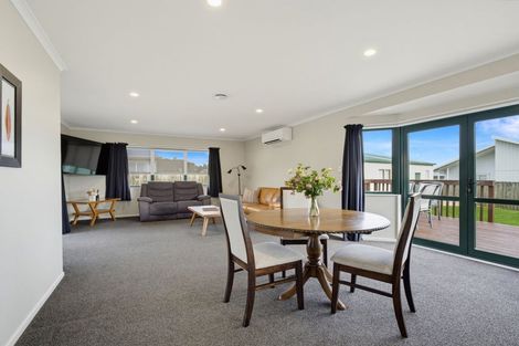 Photo of property in 17 Mansfield Road, Owhata, Rotorua, 3010