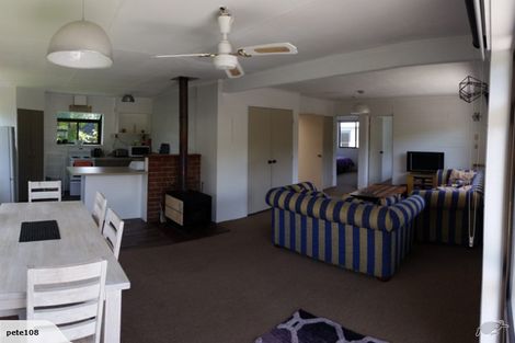 Photo of property in 20 Gillies Crescent, Waimarama, Havelock North, 4294