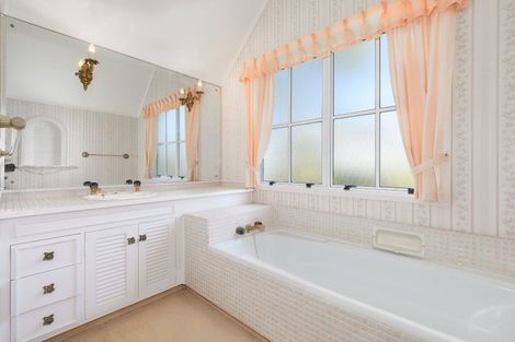 Photo of property in 126 Waratah Street, Matua, Tauranga, 3110