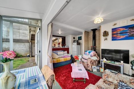 Photo of property in 3/24 Hori Street, Vogeltown, New Plymouth, 4310