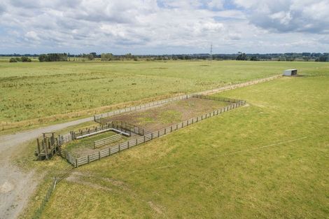 Photo of property in 703 Fitzherbert Road East, Aokautere, Palmerston North, 4471