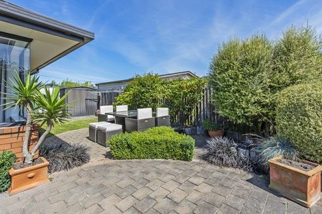 Photo of property in 65 Palmers Road, New Brighton, Christchurch, 8083