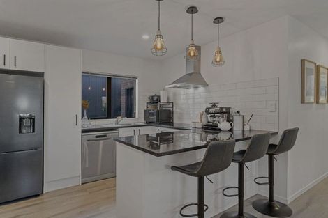 Photo of property in 63 Black Beech Crescent, Takanini, 2110