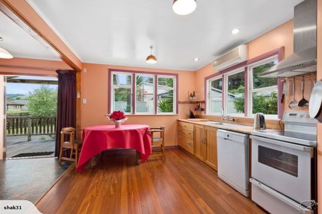 Photo of property in 2 Somme Road, Silverstream, Upper Hutt, 5019