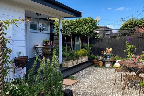 Photo of property in 20b Wood Street, Greytown, 5712