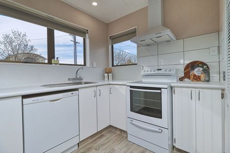 Photo of property in 1/12 Avenue Road, Greenmeadows, Napier, 4112