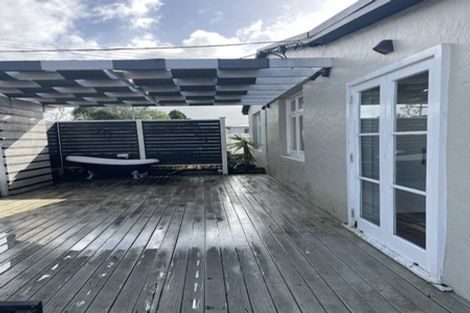 Photo of property in 87 Don Buck Road, Massey, Auckland, 0614