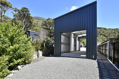 Photo of property in 51 Old Mill Road, Okiwi Bay, French Pass, 7193