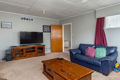 Photo of property in 2 Wavell Crescent, Lansdowne, Masterton, 5810