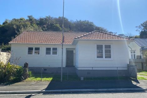 Photo of property in 6 Main Street, Hospital Hill, Napier, 4110