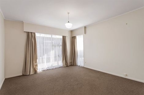 Photo of property in 2/76 Grants Road, Papanui, Christchurch, 8053