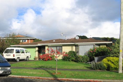Photo of property in 16 Kohekohe Road, Waikanae, 5036