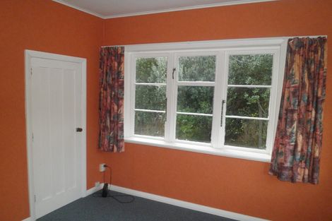 Photo of property in 53 Homebush Road, Khandallah, Wellington, 6035