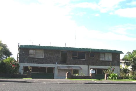 Photo of property in 36 Balmain Road, Chatswood, Auckland, 0626