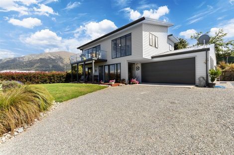 Photo of property in 7 Moraine Place, Lake Hawea, Wanaka, 9382