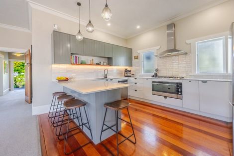 Photo of property in 6 Thistle Street, Napier South, Napier, 4110