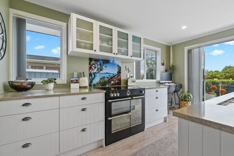 Photo of property in 3 Delamare Road, St Andrews, Hamilton, 3200