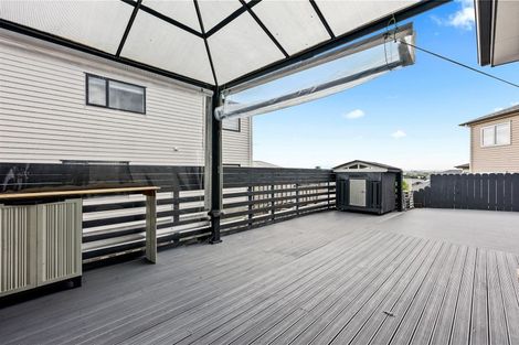 Photo of property in 25b Arrowsmith Drive, Flat Bush, Auckland, 2019