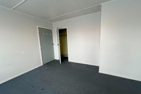 Photo of property in 18 Goldsmith Crescent, Levin, 5510