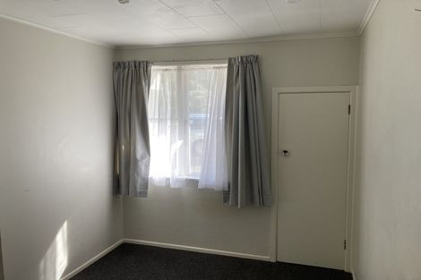 Photo of property in 87 Queens Drive, Lyall Bay, Wellington, 6022