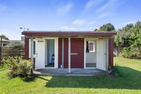 Photo of property in 9 Duncan Street, Waikawa Beach, Levin, 5573