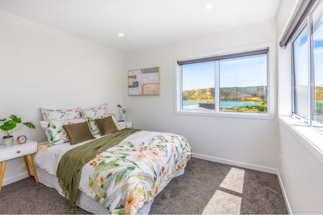 Photo of property in 6 Kiriwai Road, Paremata, Porirua, 5024