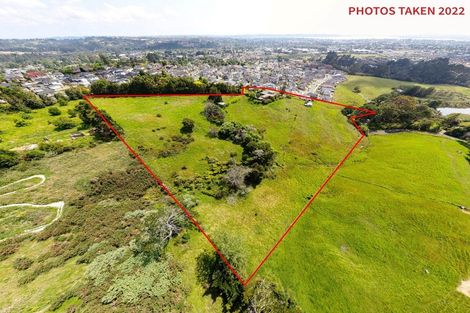 Photo of property in 16 Babich Road, Henderson Valley, Auckland, 0614