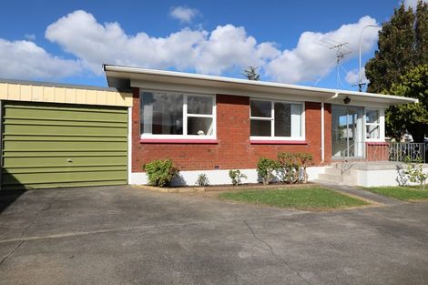 Photo of property in 1/648 Pakuranga Road, Howick, Auckland, 2010