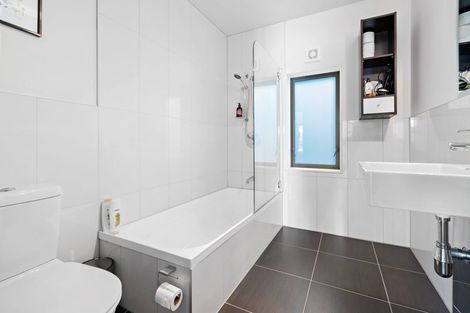 Photo of property in 7d Aranui Street, Miramar, Wellington, 6022