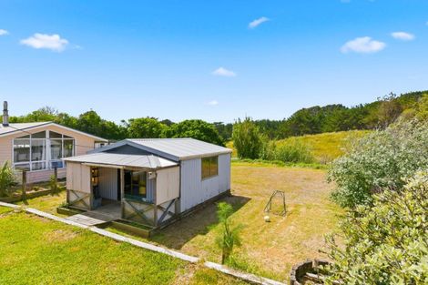 Photo of property in 628 Waitarere Beach Road, Waitarere Beach, Levin, 5510