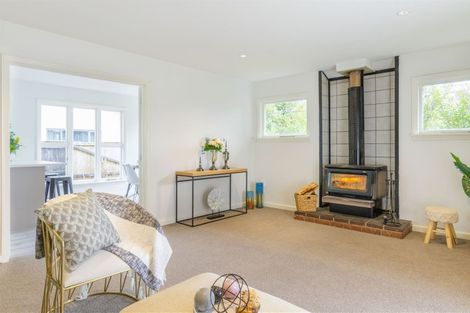 Photo of property in 27 Middlepark Road, Sockburn, Christchurch, 8042