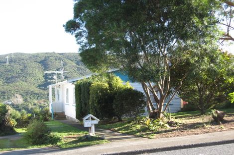 Photo of property in 31 Kingsley Street, Stokes Valley, Lower Hutt, 5019