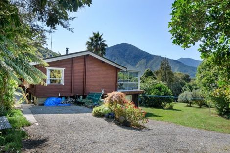 Photo of property in 236 Moetapu Bay Road, Moetapu Bay, Picton, 7282