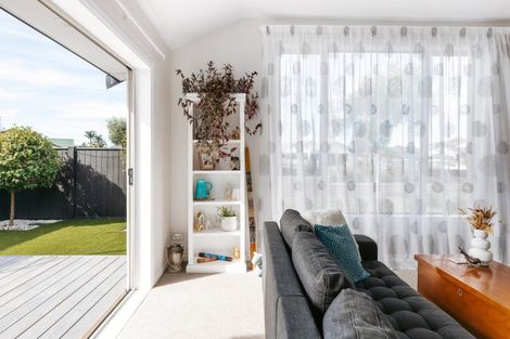 Photo of property in 14 Rota Close, Papamoa Beach, Papamoa, 3118