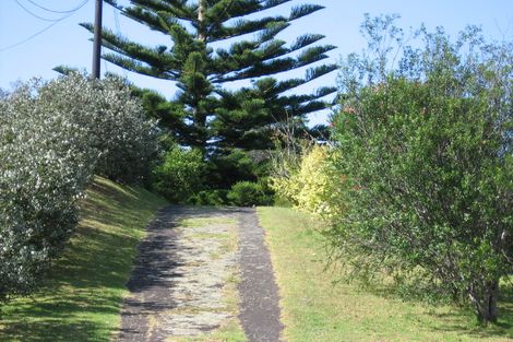 Photo of property in 45a Dundale Avenue, Blockhouse Bay, Auckland, 0600