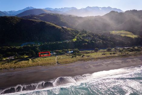 Photo of property in 1404 State Highway 1, Mangamaunu, Kaikoura, 7371
