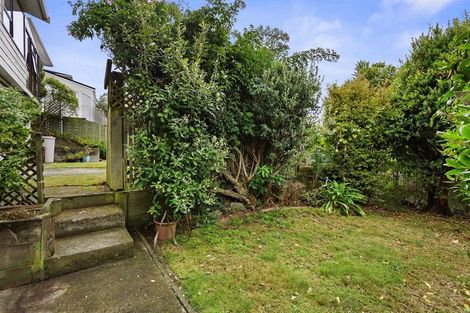 Photo of property in 78 Victory Crescent, Tawa, Wellington, 5028