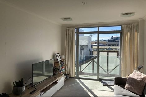 Photo of property in Monvie Apartments, 205/15 Holland Street, Te Aro, Wellington, 6011