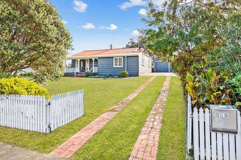Photo of property in 12 Hicks Crescent, Waikanae Beach, Waikanae, 5036