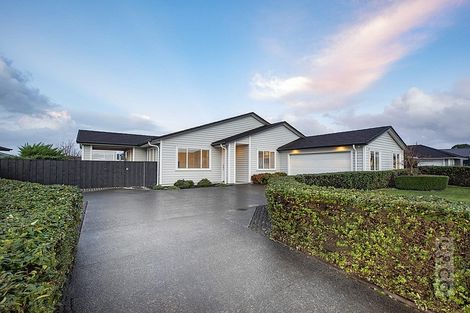 Photo of property in 15 Turpin Road, Riverhead, 0820