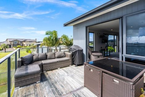 Photo of property in 8 Mariners Haven, One Tree Point, 0118