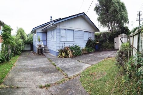 Photo of property in 73 Triangle Road, Massey, Auckland, 0614