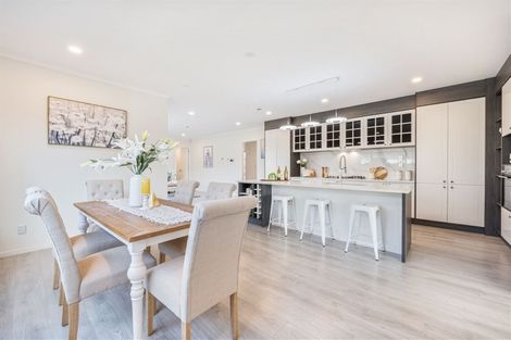 Photo of property in 41a Donegal Drive, Flat Bush, Auckland, 2019