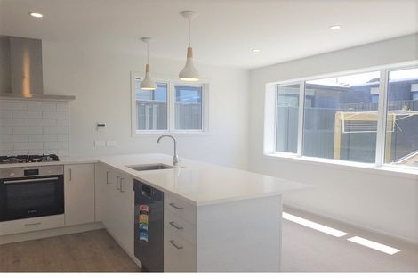 Photo of property in 42 Pateke Drive, Kenepuru, Porirua, 5022