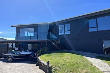 Photo of property in 79 Frobisher Street, Island Bay, Wellington, 6023