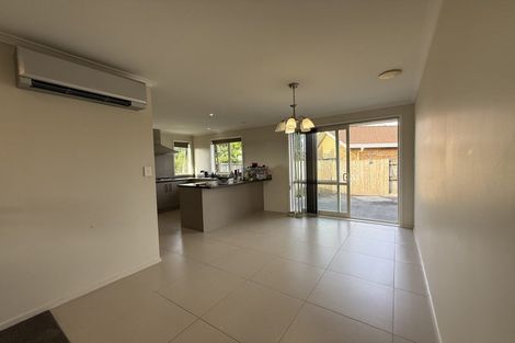 Photo of property in 97 Rushgreen Avenue, Pahurehure, Papakura, 2113
