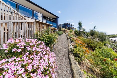 Photo of property in 121 Cashmere Drive, Fitzherbert, Palmerston North, 4410