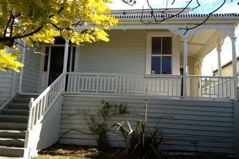 Photo of property in 5 Rutland Road, Stanley Point, Auckland, 0624