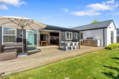 Photo of property in 2 Guyon Street, Marshland, Christchurch, 8083
