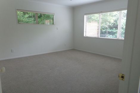 Photo of property in 1 Landvale Court, Browns Bay, Auckland, 0630